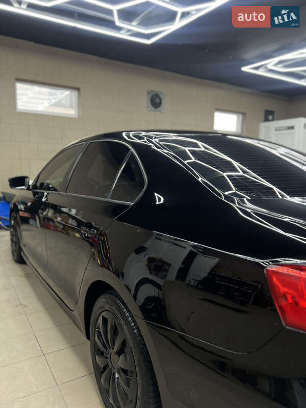 Седан Volkswagen Jetta 2011 в Кропивницькому