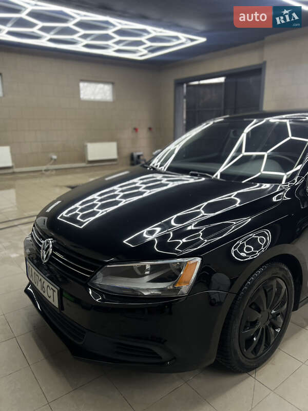 Седан Volkswagen Jetta 2011 в Кропивницькому