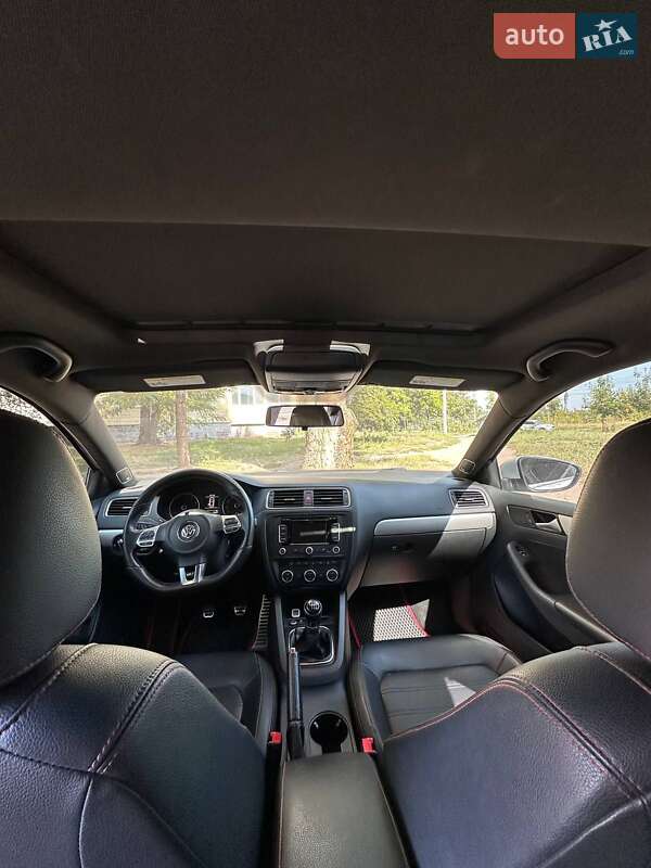 Седан Volkswagen Jetta 2013 в Днепре фото 8 Седан Volkswagen Jetta 2013 в Днепре