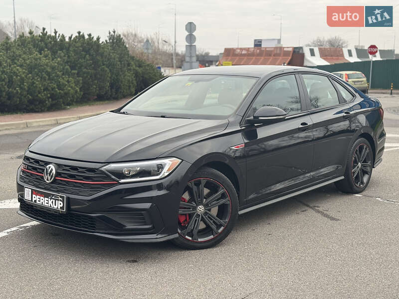 Седан Volkswagen Jetta 2018 в Киеве