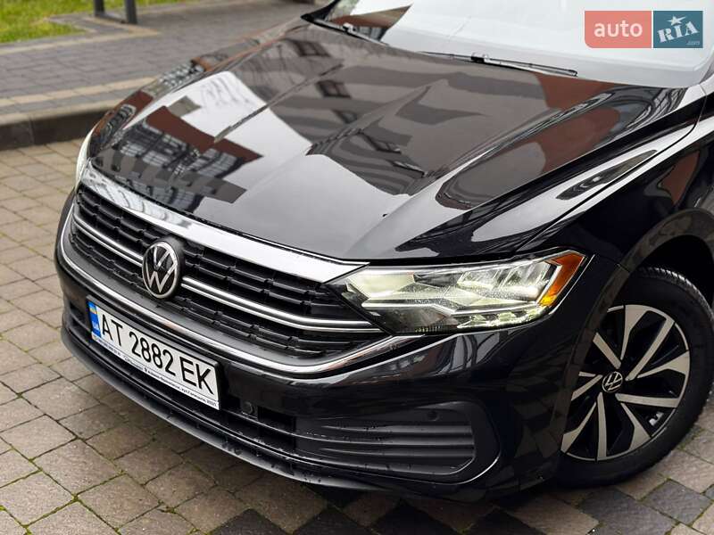 Седан Volkswagen Jetta 2022 в Ивано-Франковске