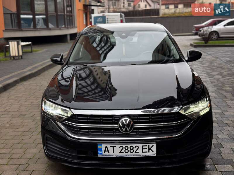 Седан Volkswagen Jetta 2022 в Ивано-Франковске