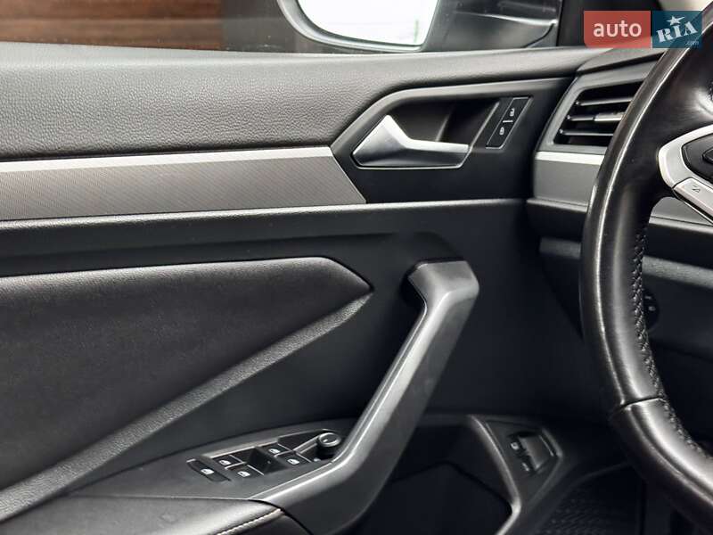 Седан Volkswagen Jetta 2022 в Ивано-Франковске