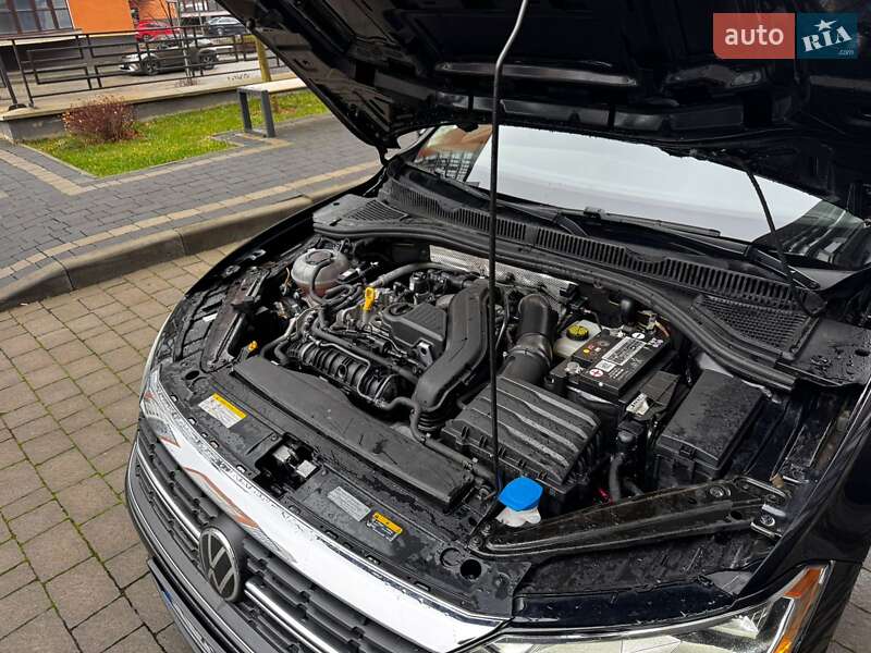 Седан Volkswagen Jetta 2022 в Ивано-Франковске