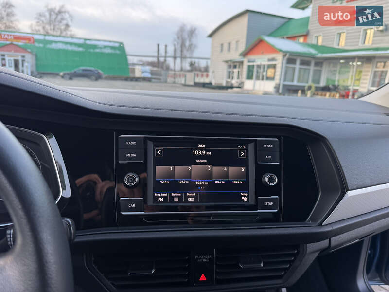 Седан Volkswagen Jetta 2018 в Ковелі