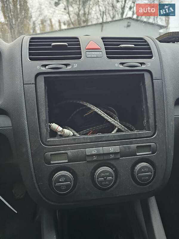 Седан Volkswagen Jetta 2007 в Киеве фото 19 Седан Volkswagen Jetta 2007 в Киеве