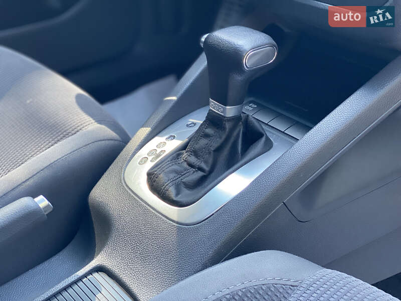 Седан Volkswagen Jetta 2007 в Старокостянтинові