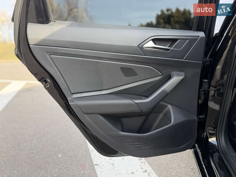 Седан Volkswagen Jetta 2021 в Києві