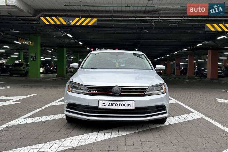 Седан Volkswagen Jetta 2016 в Києві