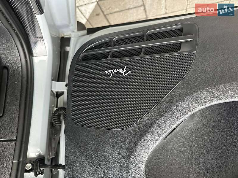 Седан Volkswagen Jetta 2016 в Києві