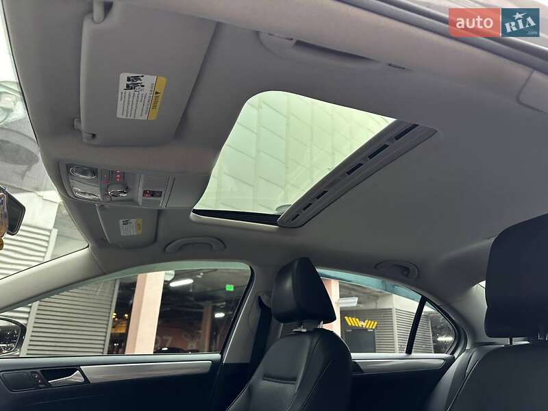 Седан Volkswagen Jetta 2016 в Києві