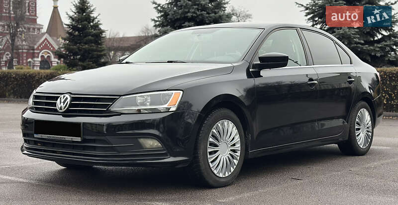 Седан Volkswagen Jetta 2017 в Дніпрі