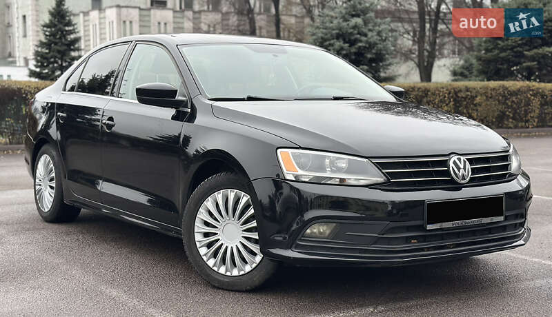 Седан Volkswagen Jetta 2017 в Дніпрі