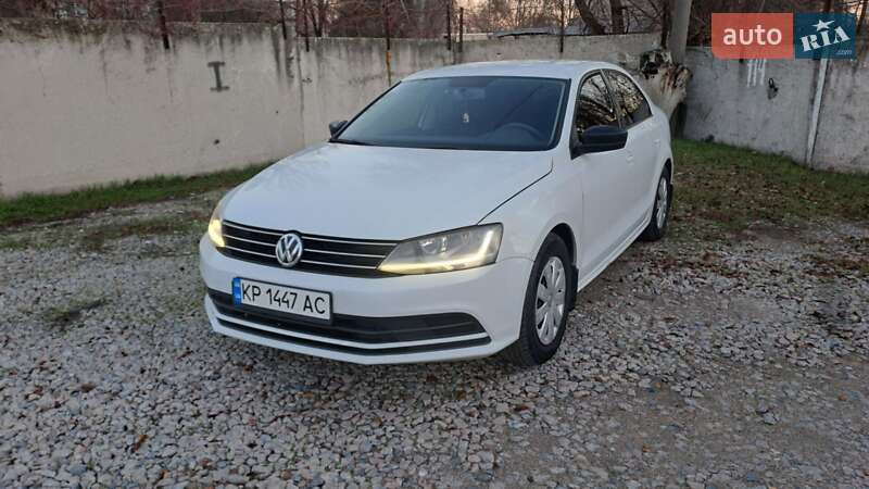 Седан Volkswagen Jetta 2016 в Запоріжжі