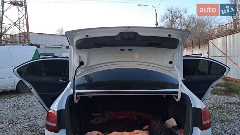 Седан Volkswagen Jetta 2016 в Запоріжжі