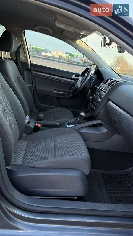 Седан Volkswagen Jetta 2008 в Полтаве