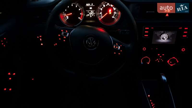 Седан Volkswagen Jetta 2016 в Запоріжжі