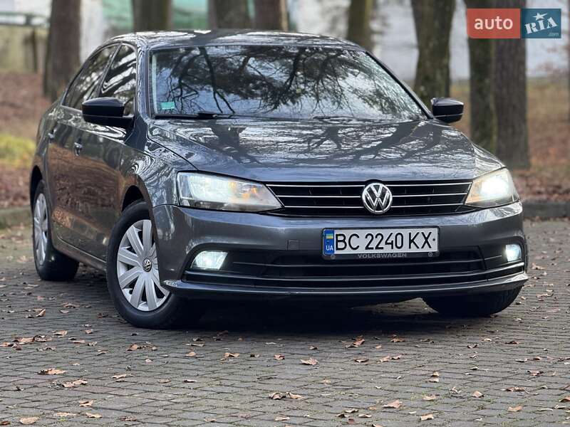 Седан Volkswagen Jetta 2015 в Львове фото 24 Седан Volkswagen Jetta 2015 в Львове