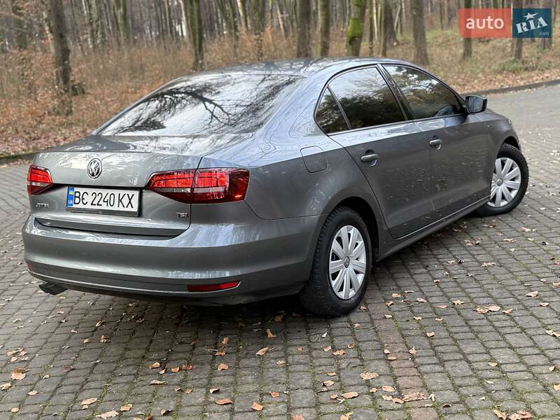 Седан Volkswagen Jetta 2015 в Львове фото 36 Седан Volkswagen Jetta 2015 в Львове