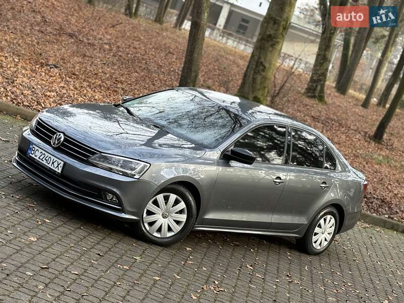 Седан Volkswagen Jetta 2015 в Львове фото 50 Седан Volkswagen Jetta 2015 в Львове