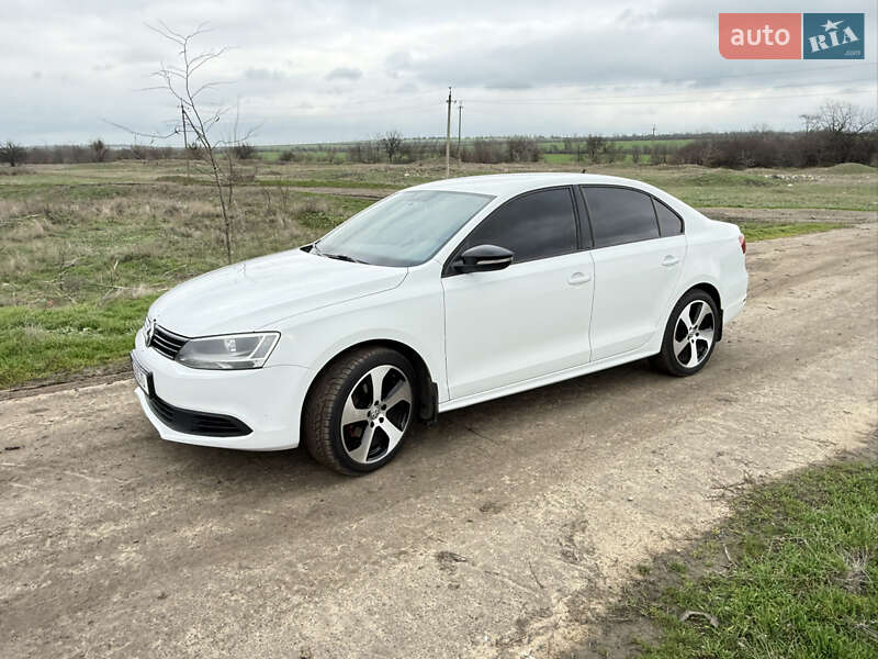 Седан Volkswagen Jetta 2014 в Веселиновому