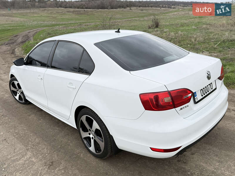 Седан Volkswagen Jetta 2014 в Веселиновому