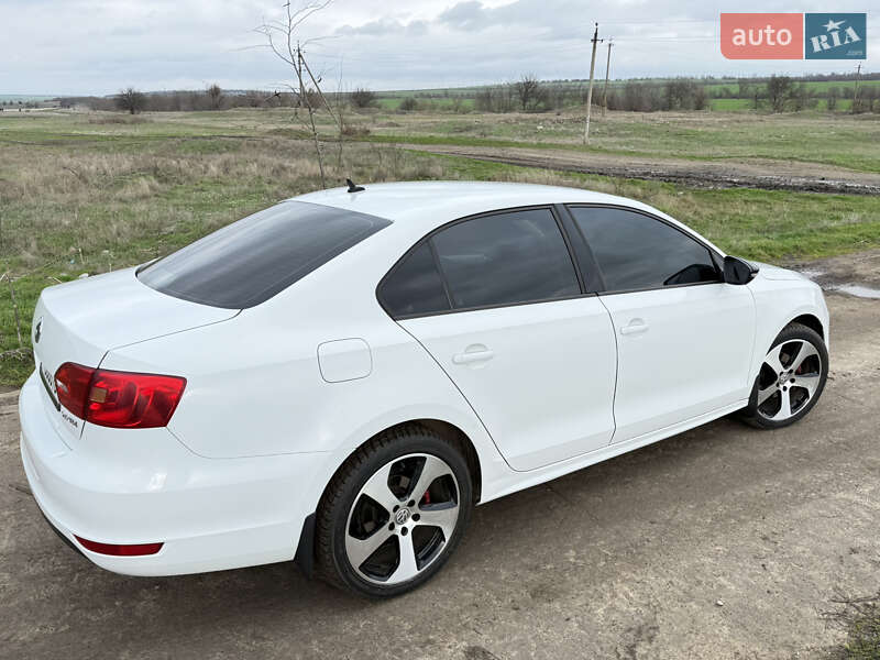 Седан Volkswagen Jetta 2014 в Веселиновому