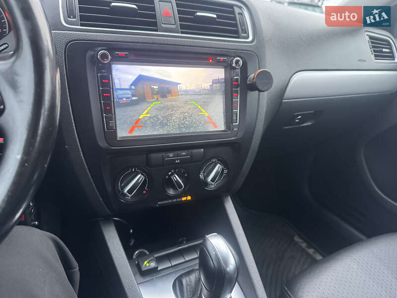 Седан Volkswagen Jetta 2012 в Хмельницькому фото 41 Седан Volkswagen Jetta 2012 в Хмельницькому