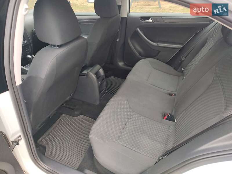 Седан Volkswagen Jetta 2014 в Одесі