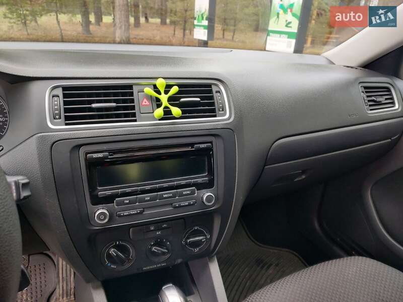 Седан Volkswagen Jetta 2014 в Одесі