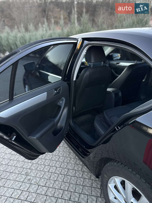 Седан Volkswagen Jetta 2014 в Полтаві