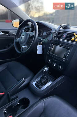 Седан Volkswagen Jetta 2014 в Полтаві