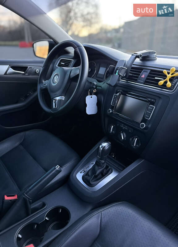 Седан Volkswagen Jetta 2014 в Полтаві