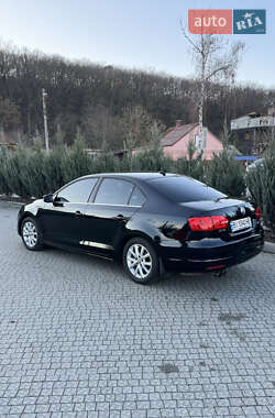 Седан Volkswagen Jetta 2014 в Полтаві
