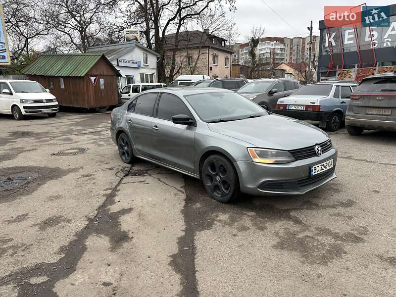 Седан Volkswagen Jetta 2012 в Львове
