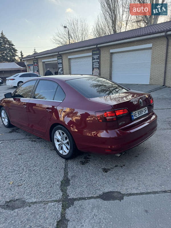 Седан Volkswagen Jetta 2017 в Дніпрі