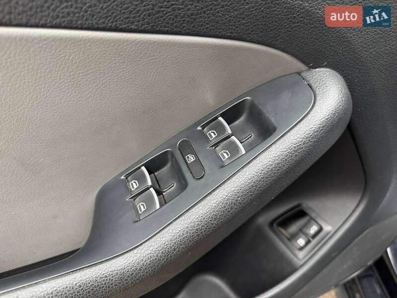Седан Volkswagen Jetta 2013 в Вінниці