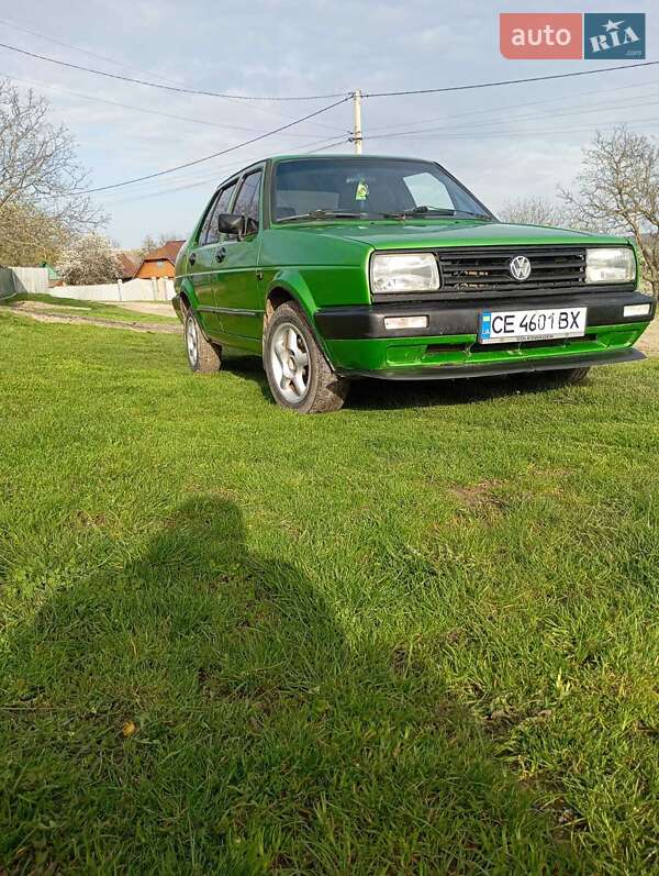 Седан Volkswagen Jetta 1985 в Чернівцях