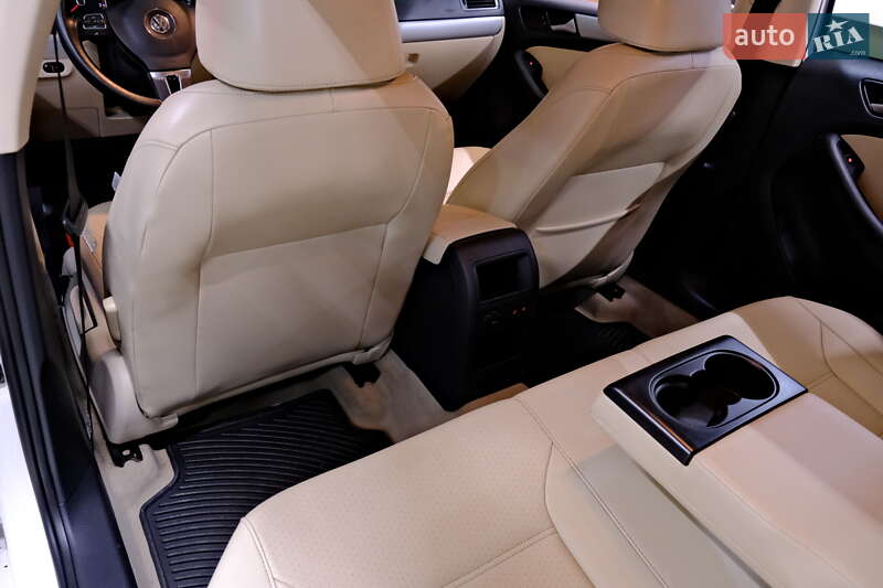 Седан Volkswagen Jetta 2012 в Одессе фото 31 Седан Volkswagen Jetta 2012 в Одессе