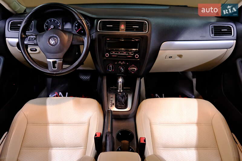 Седан Volkswagen Jetta 2012 в Одессе фото 41 Седан Volkswagen Jetta 2012 в Одессе