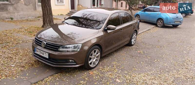 Седан Volkswagen Jetta 2016 в Гайвороні