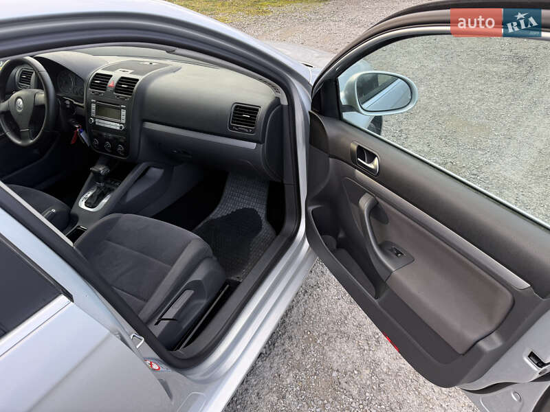 Седан Volkswagen Jetta 2008 в Борщеві