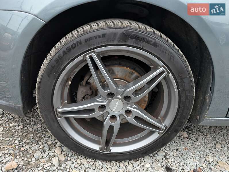 Седан Volkswagen Jetta 2006 в Ровно