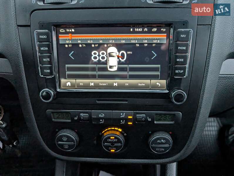 Седан Volkswagen Jetta 2006 в Ровно