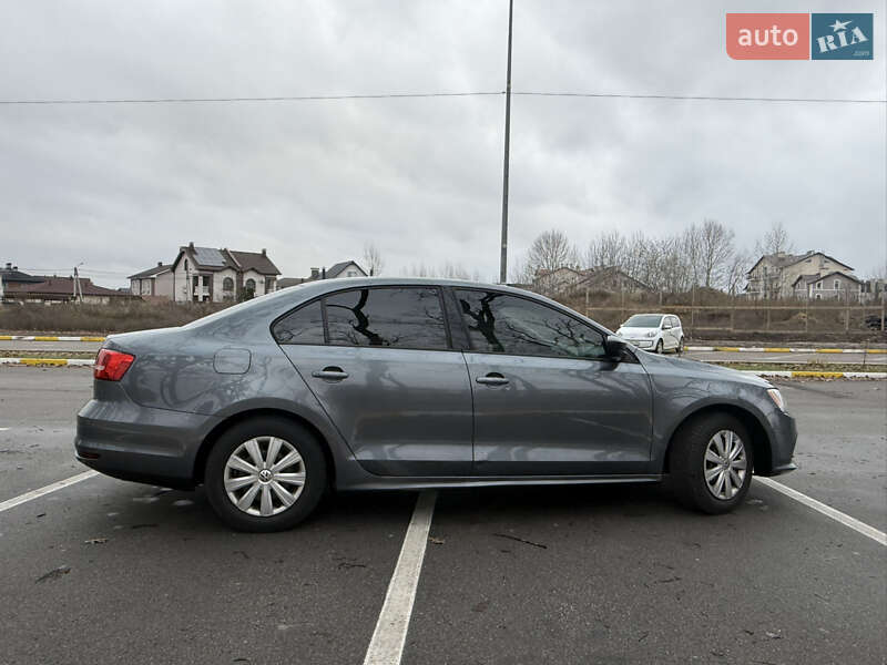 Седан Volkswagen Jetta 2015 в Києві фото 5 Седан Volkswagen Jetta 2015 в Києві