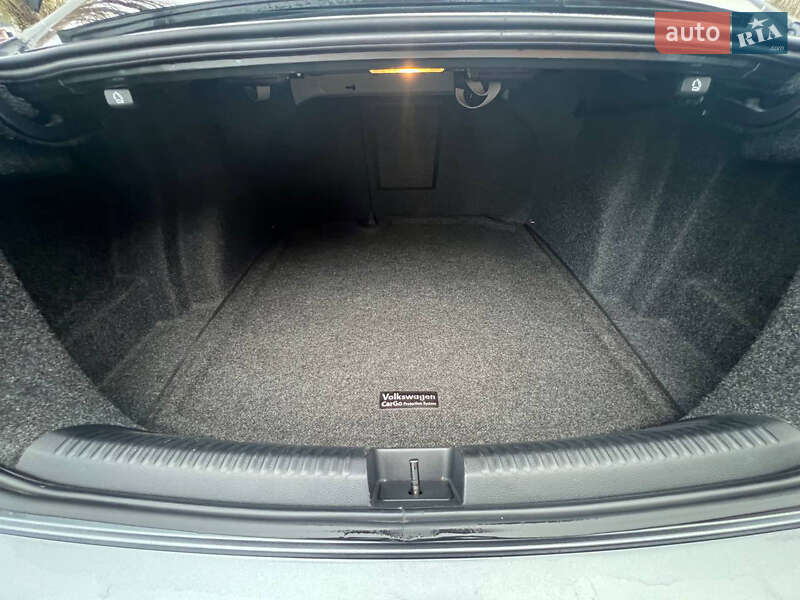 Седан Volkswagen Jetta 2017 в Харькове