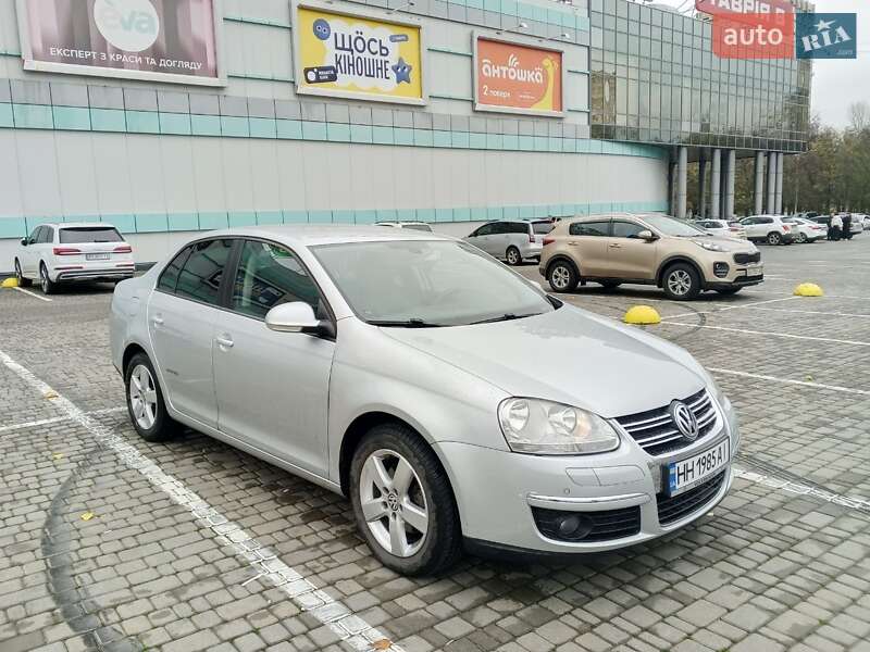 Седан Volkswagen Jetta 2009 в Одессе
