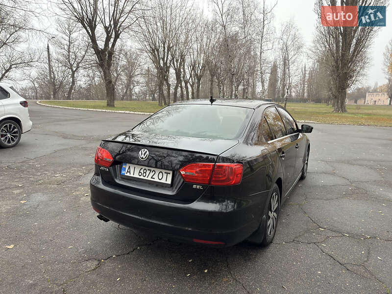 Седан Volkswagen Jetta 2013 в Кременчуці