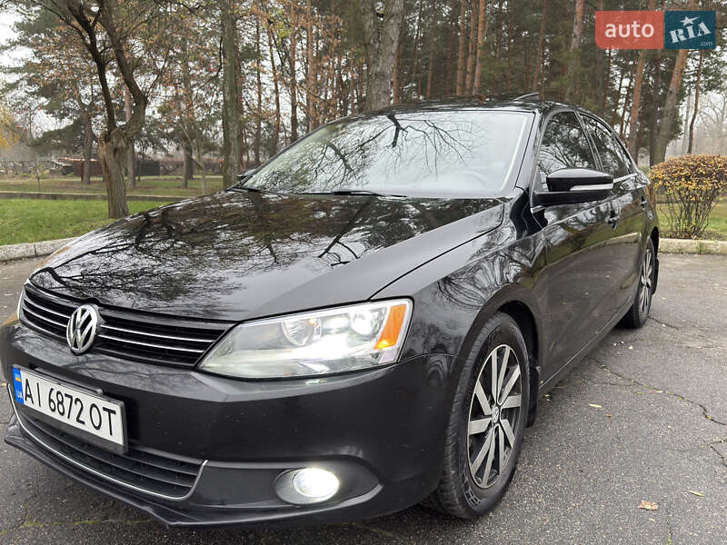 Седан Volkswagen Jetta 2013 в Кременчуці