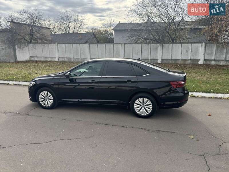 Седан Volkswagen Jetta 2020 в Львові